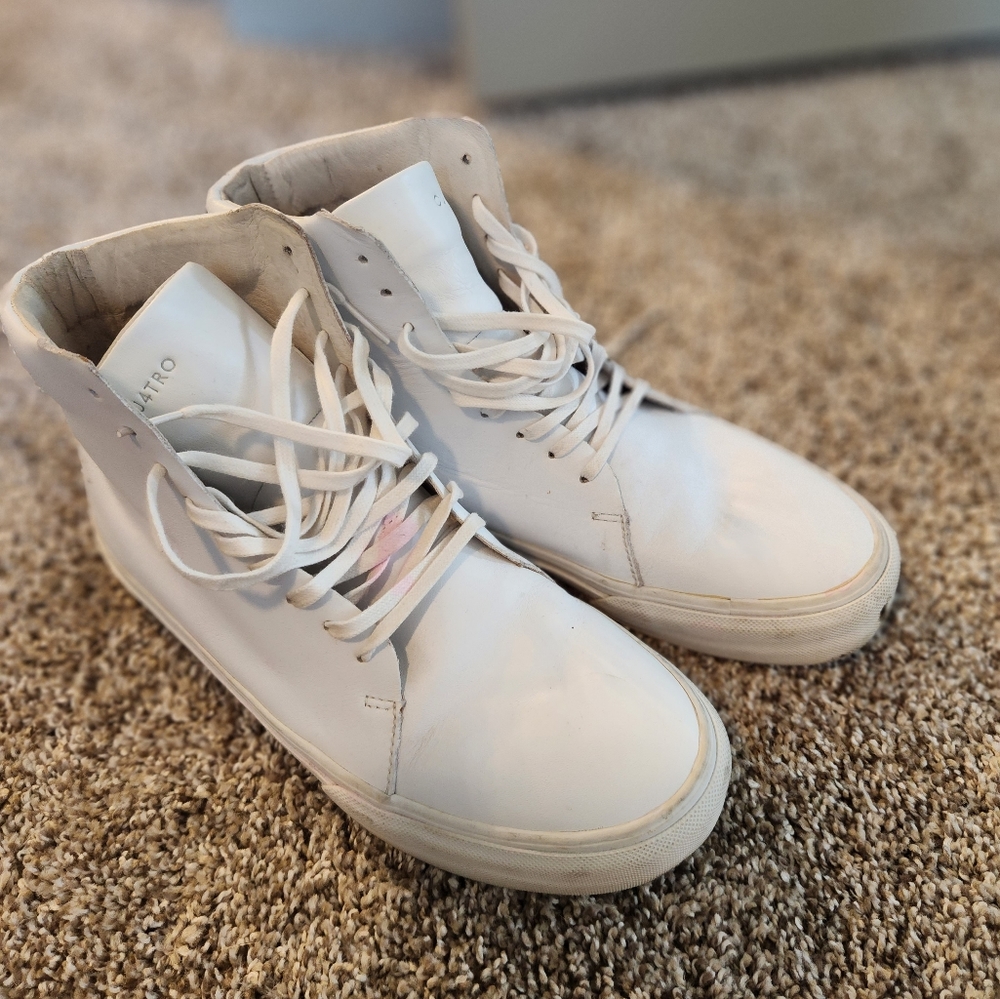 CU4TRO White Sneakers